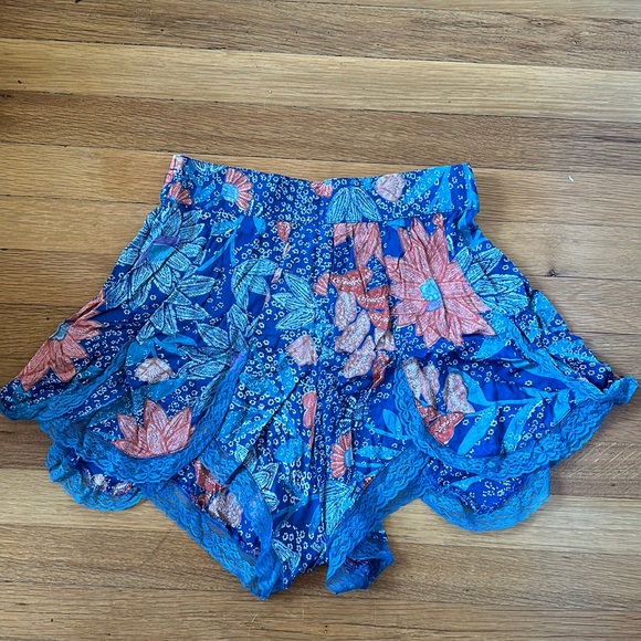 Urban Outfitters shorts size XS - Picture 1 of 3